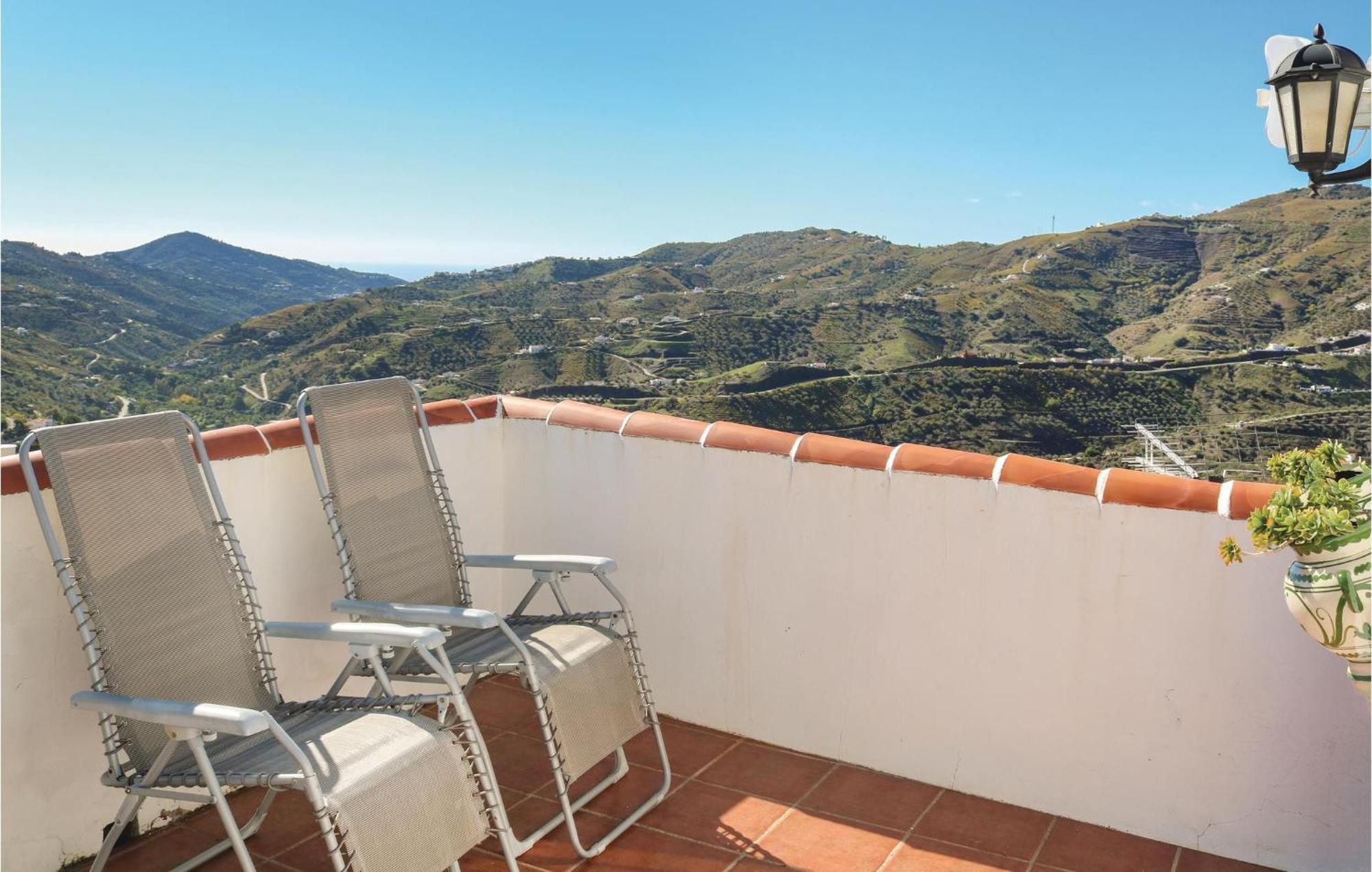Nice Home In Canillas De Albaida With Wifi Luaran gambar