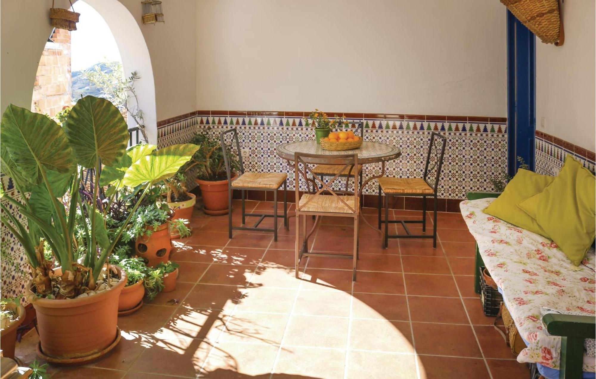 Nice Home In Canillas De Albaida With Wifi Luaran gambar